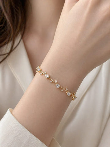 Elegant Tulip Bracelet