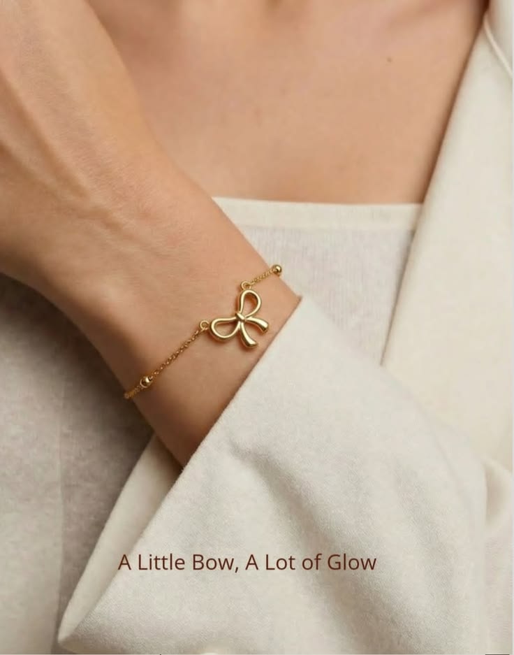 Elegant Bow Charm Bracelet