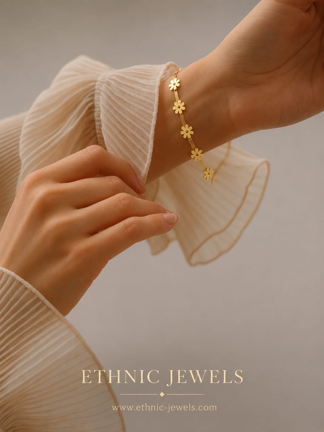🌸 Elegant Gold Floral Bracelet – Delicate Daisy Charm