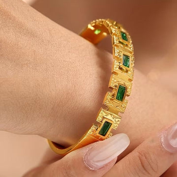 Luxurious Emerald Green Zircon Gold Plated Bangle for Women