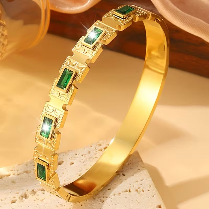 Luxurious Emerald Green Zircon Gold Plated Bangle for Women