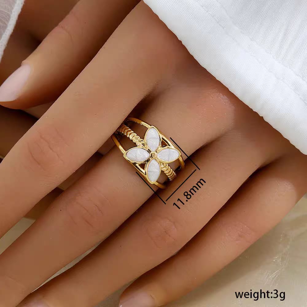 Pearl Bloom Ring ✨